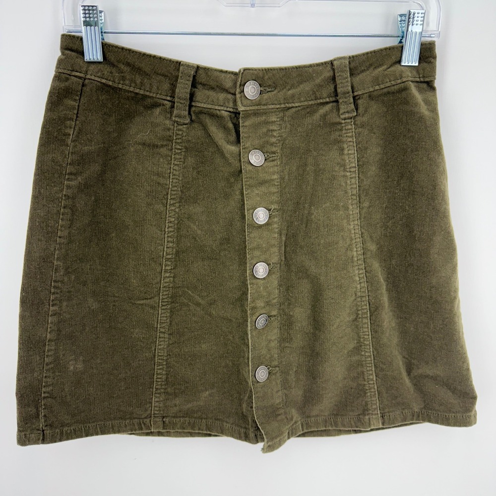 YMI Junior Olive Green Corduroy Button Front Mini Skirt Size 7/28 K104995‎
